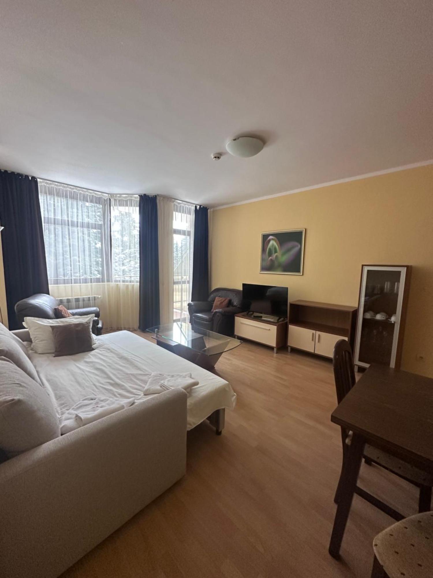 Pm Services Flora Apartments Borovec Exteriér fotografie